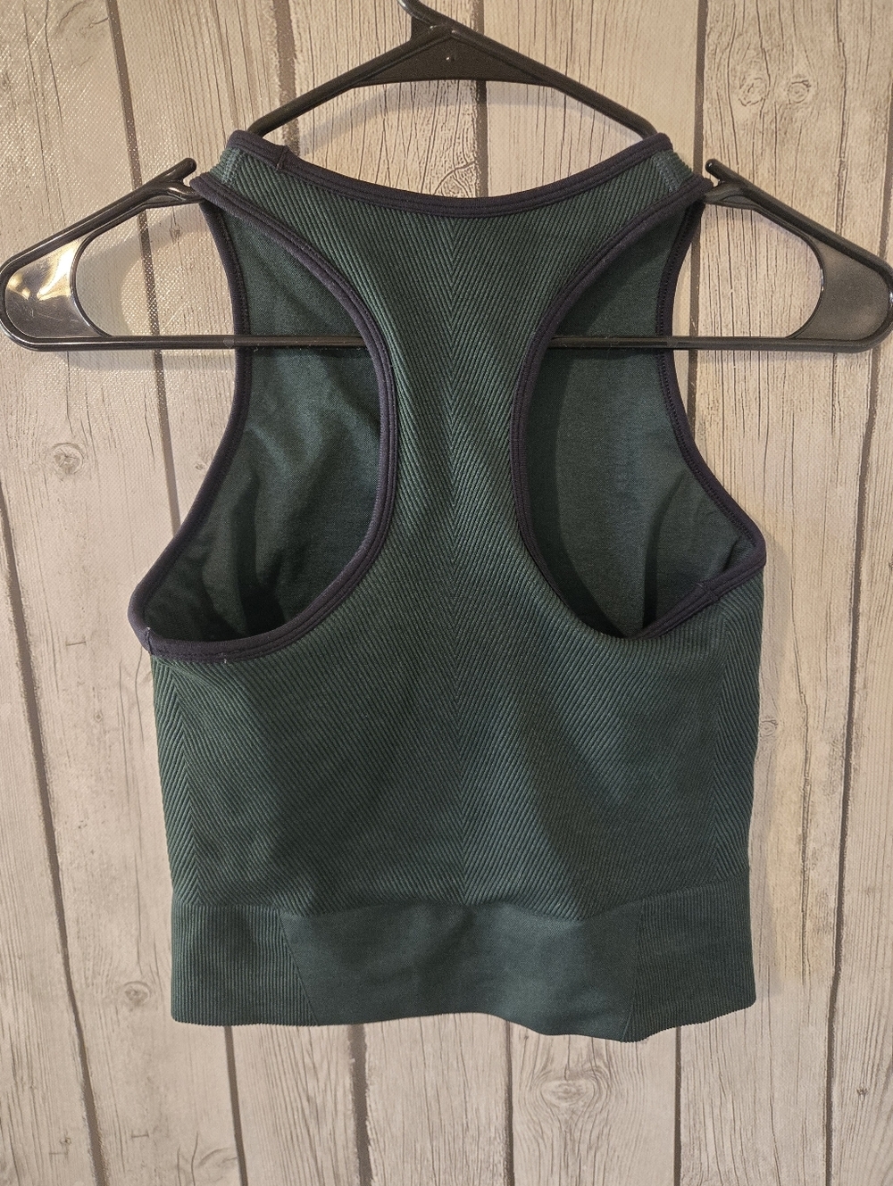 Abercrombie & Fitch YPB seamlessCORE Ribbed Scuba Tank MD - Picture 2 of 3